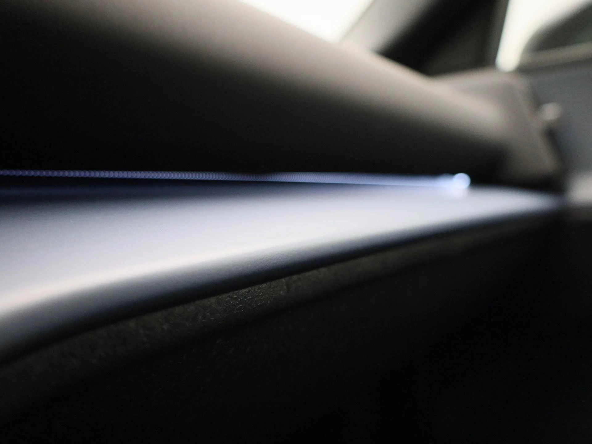 Volvo-EX30-image-25