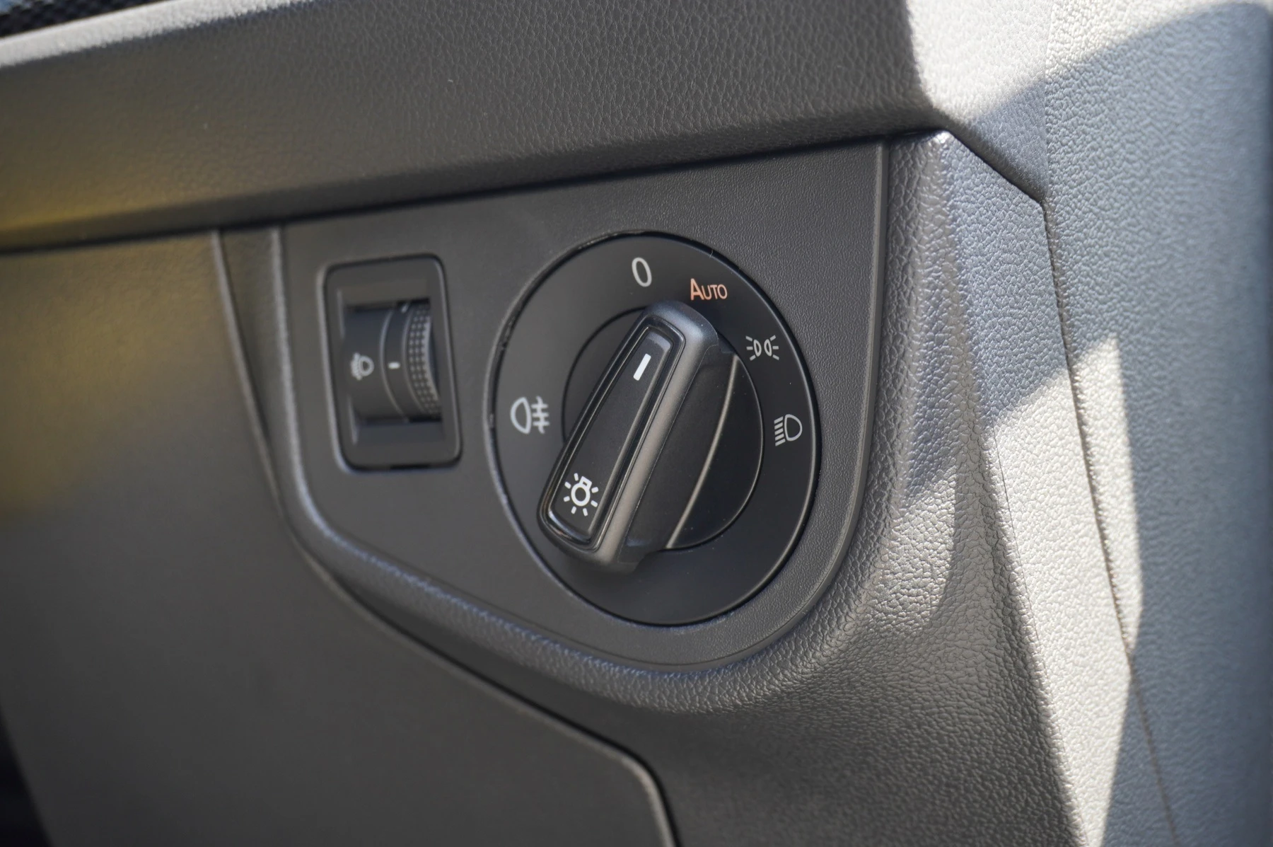 Volkswagen-Polo-image-19