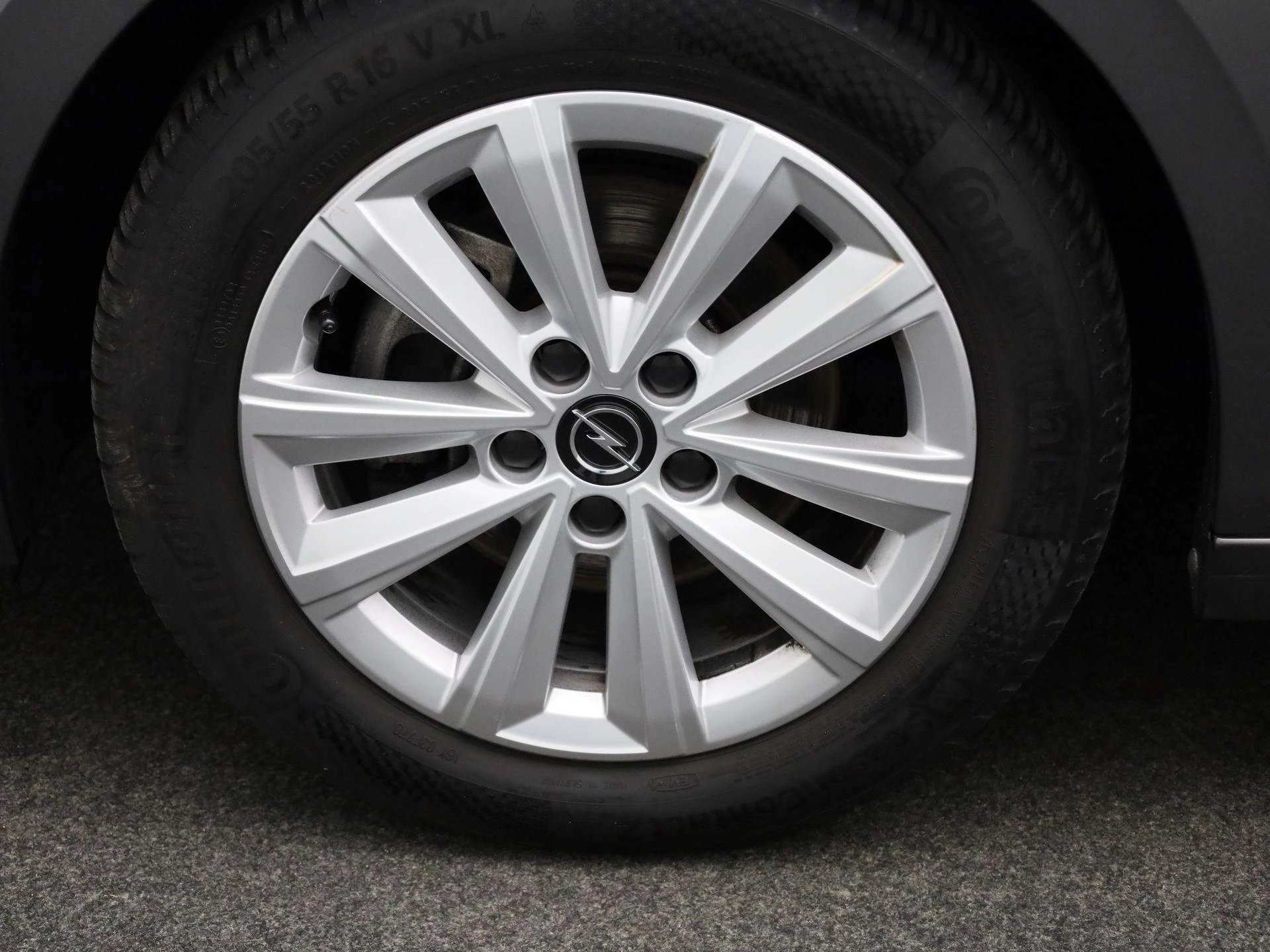 Opel-Astra-image-11
