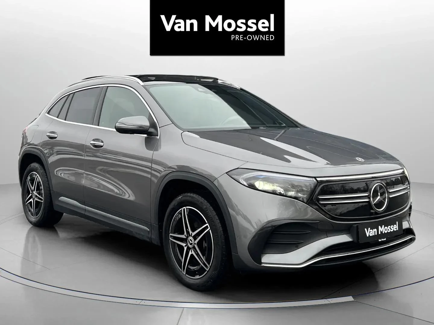 Mercedes-Benz-EQA-image-2