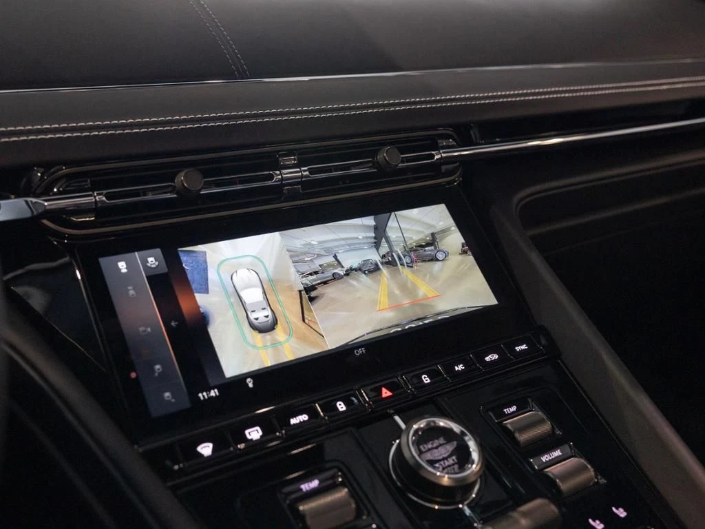 Aston Martin DB12 S Volante Aston Martin Hamburg