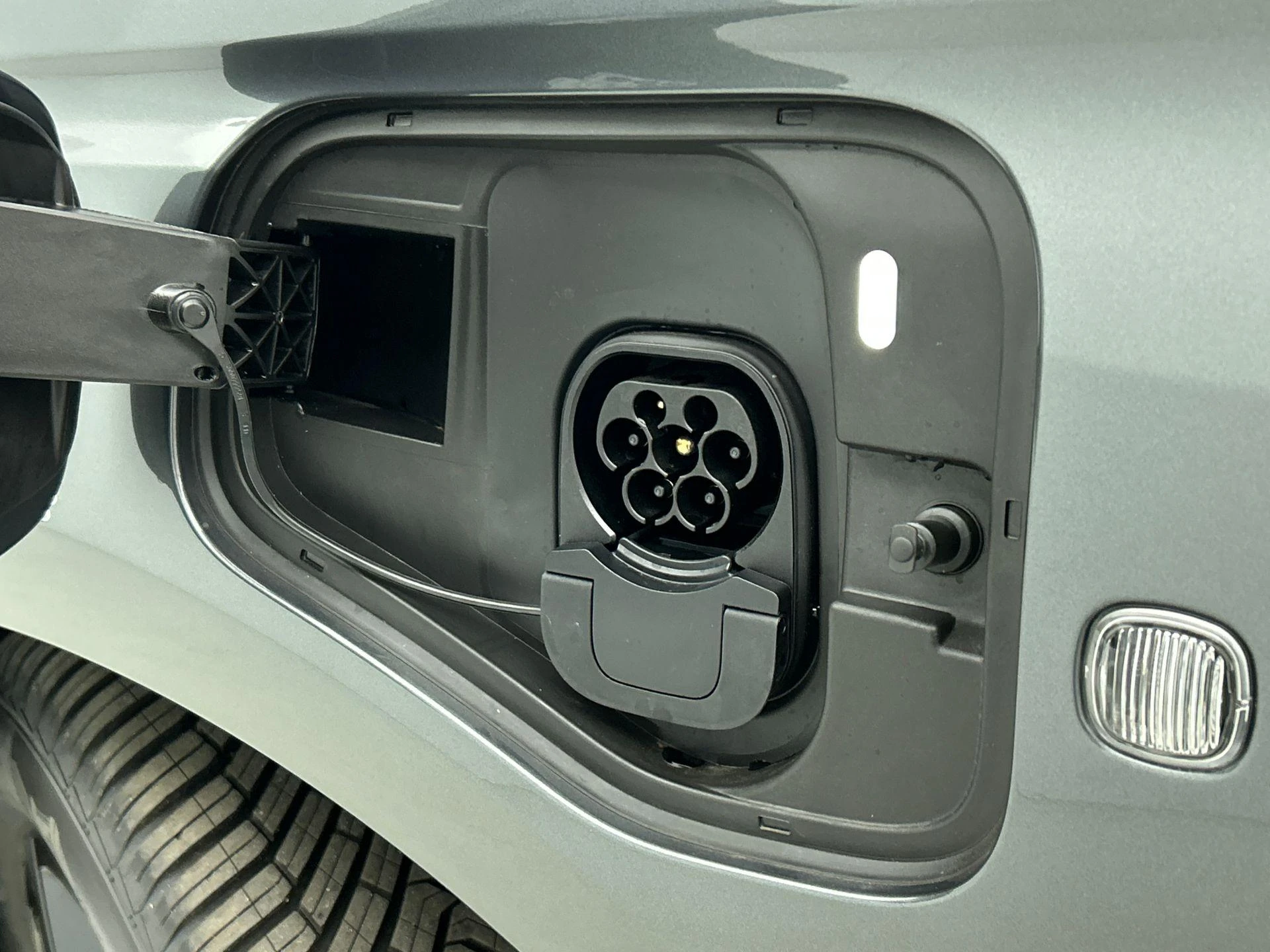 Volkswagen-Caddy-image-16