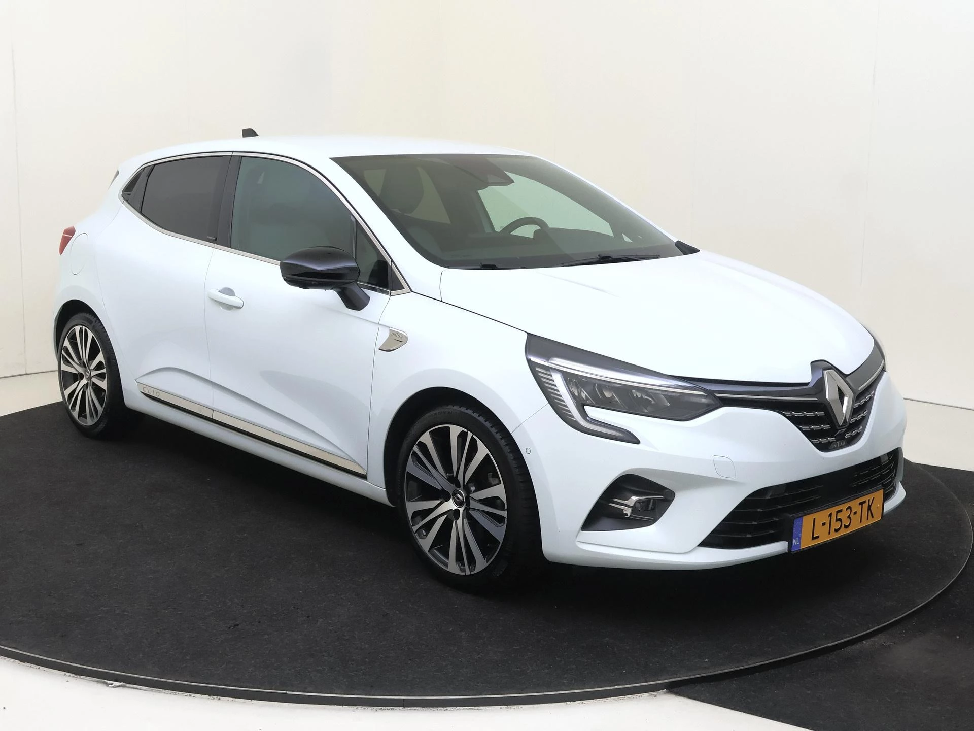 Renault Clio 1.6 E-Tech Hybrid 140 Initiale Paris