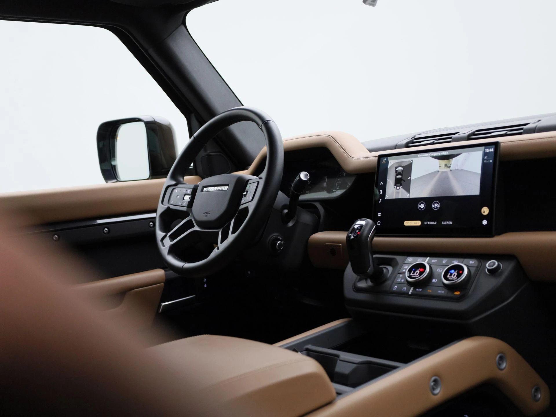 Land Rover-Defender-image-52