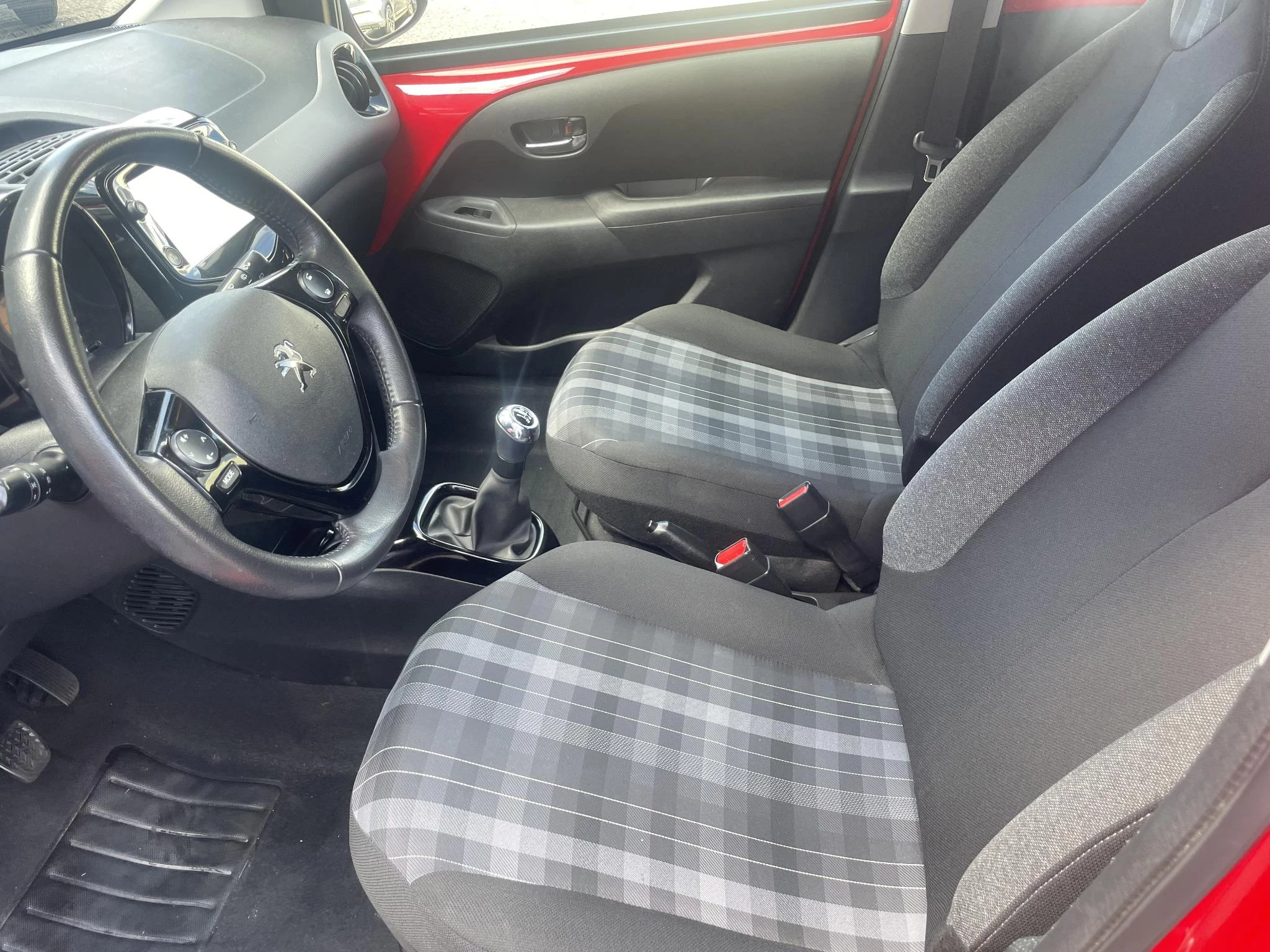 Peugeot 108 1.0 e-VTi Allure