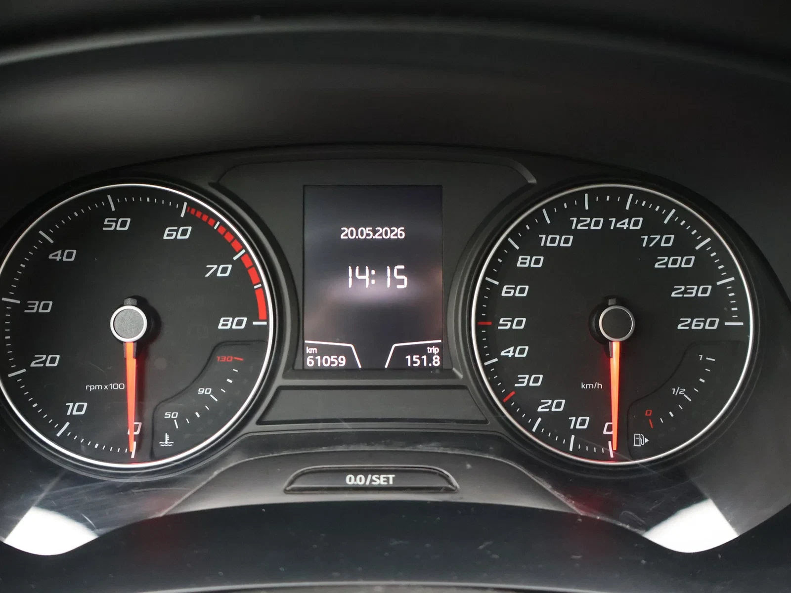 SEAT Leon Leon TSI 110PK *LEDER*ALCANTARA*CRUISE*NAVI*PDC*DAB RADIO*BLTH*...*