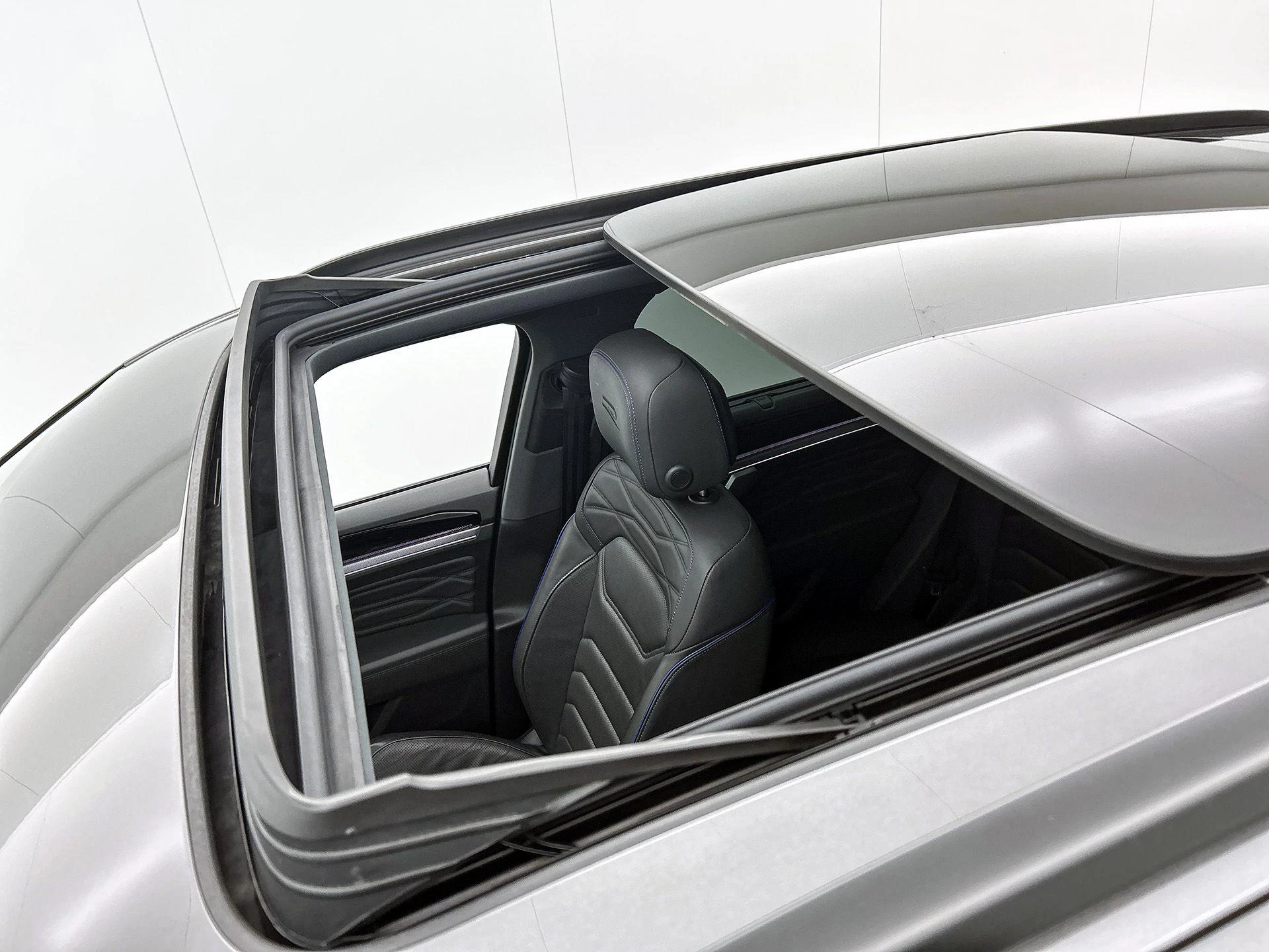 Volkswagen Touareg 3.0 TSi 4MOTION R