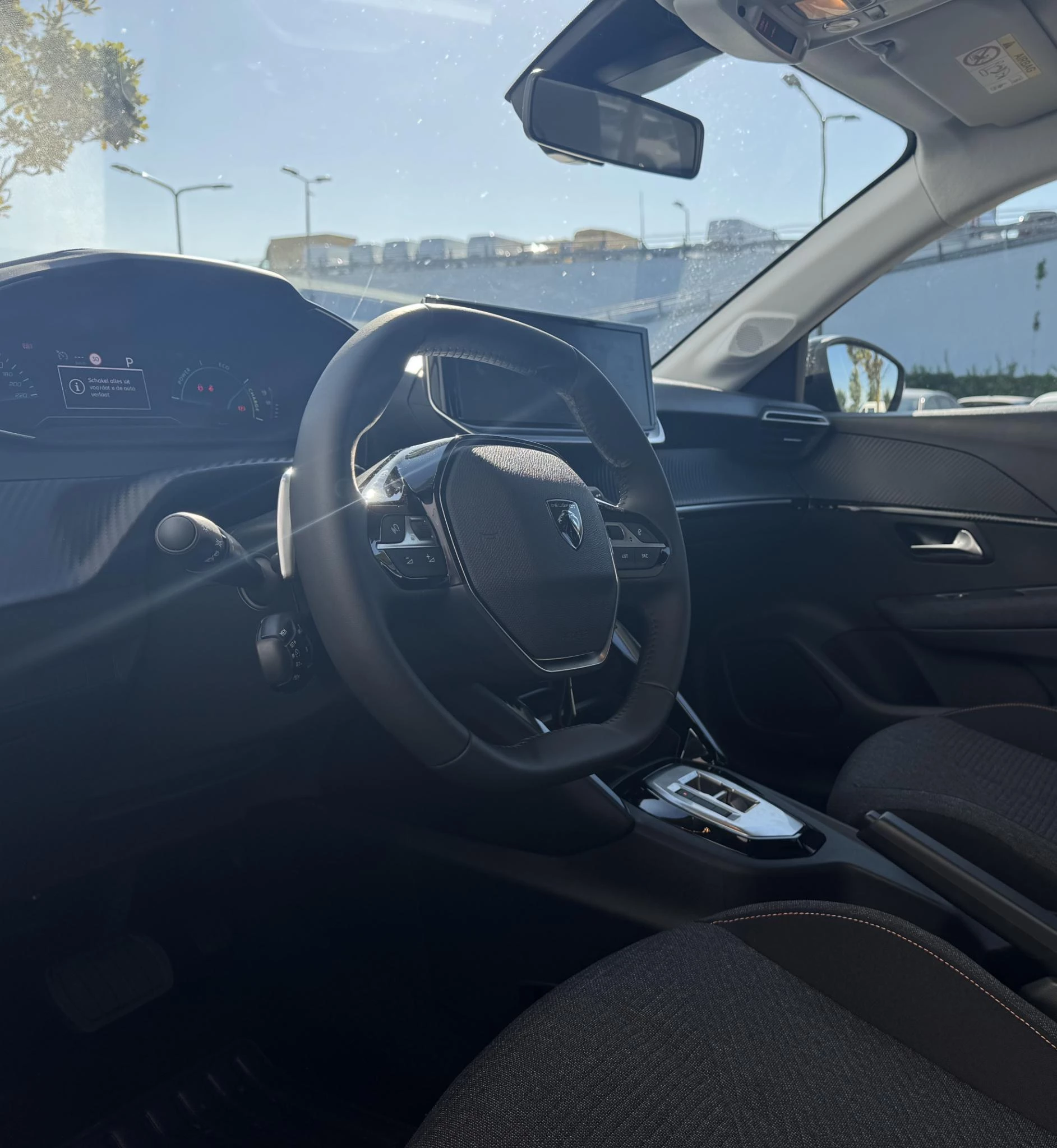 Peugeot-208-image-22