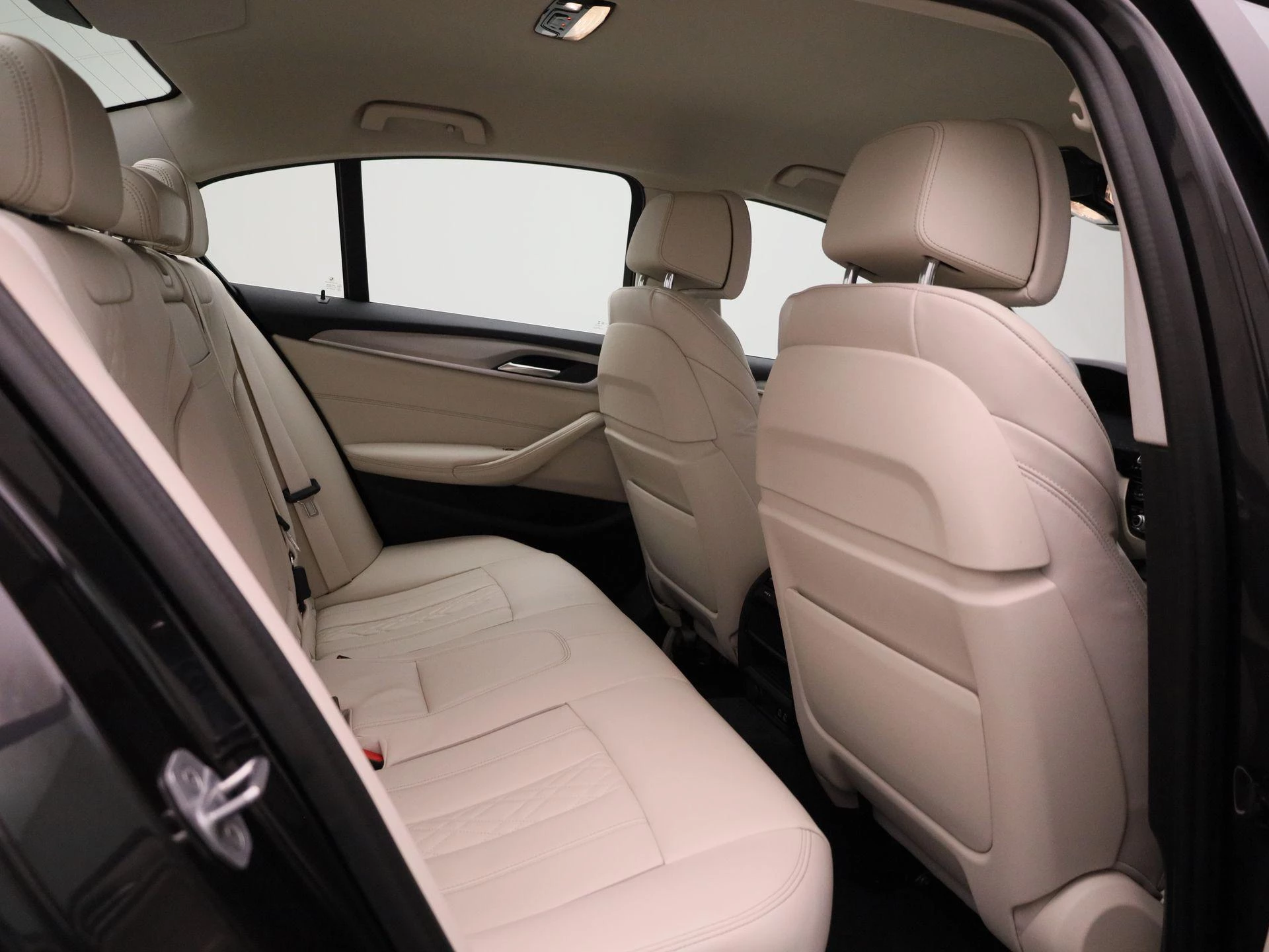BMW-5 Serie-image-47