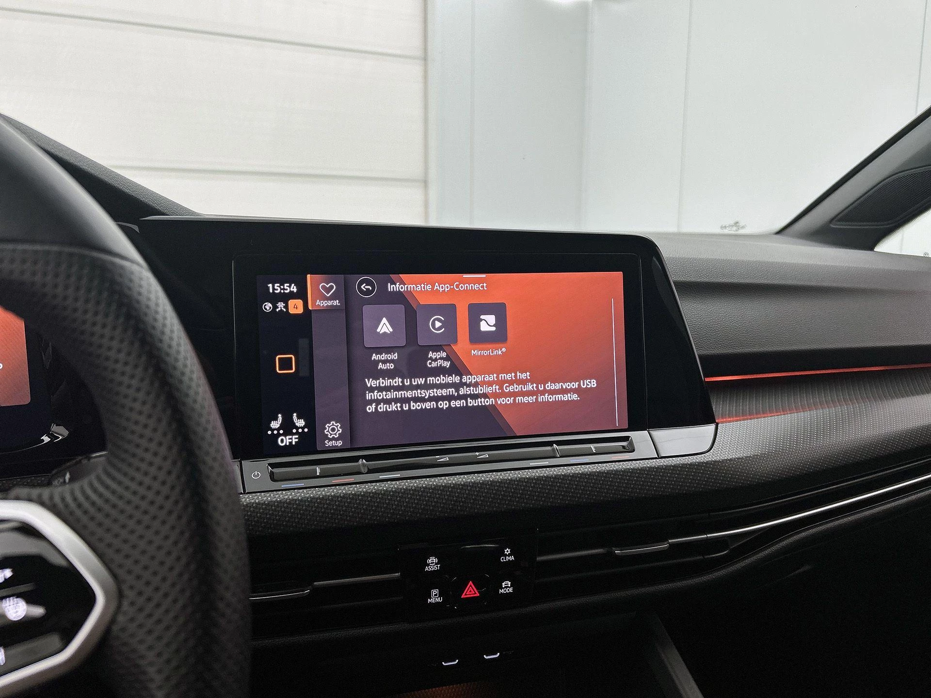 Volkswagen-Golf-image-15