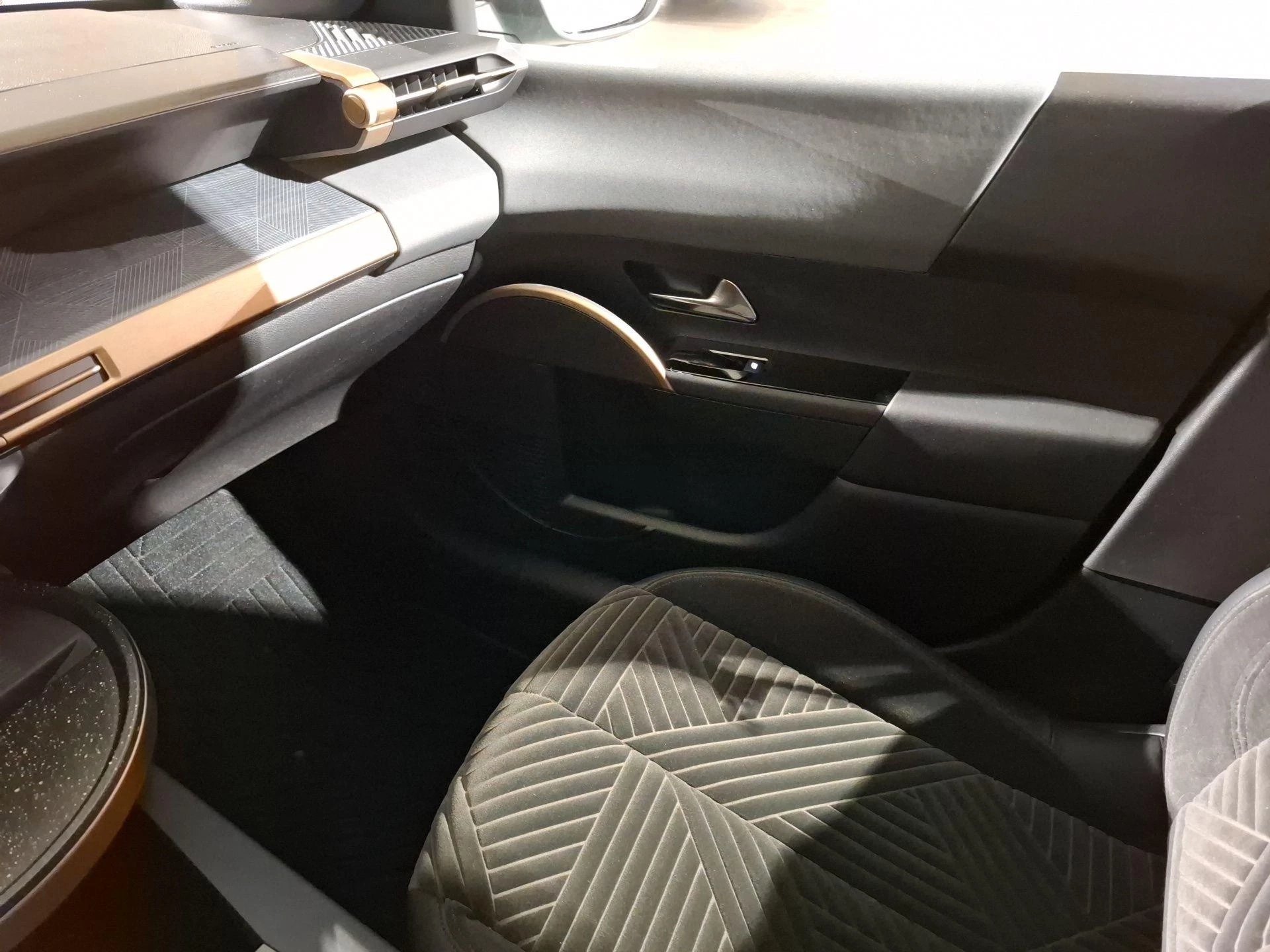 Lancia-Ypsilon-image-16