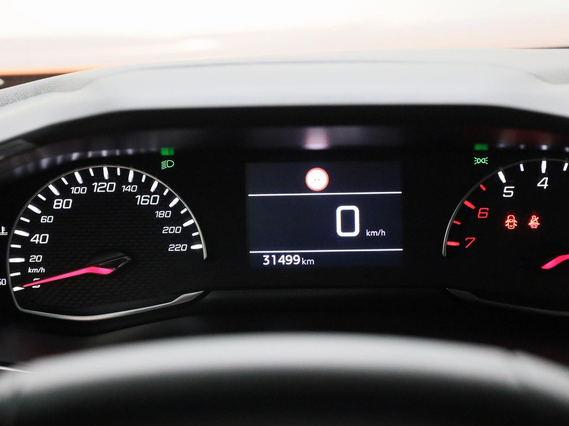 Peugeot-2008-image-7