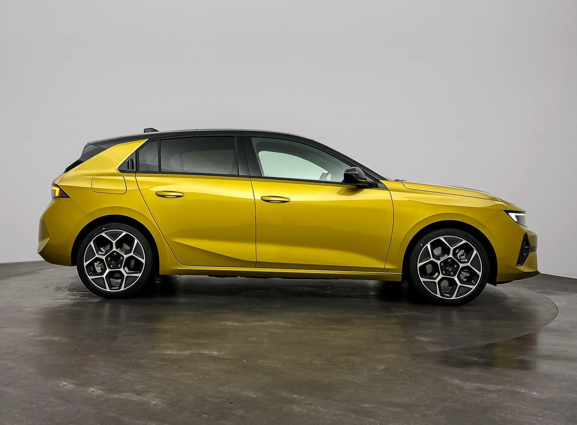 Opel-Astra-image-5