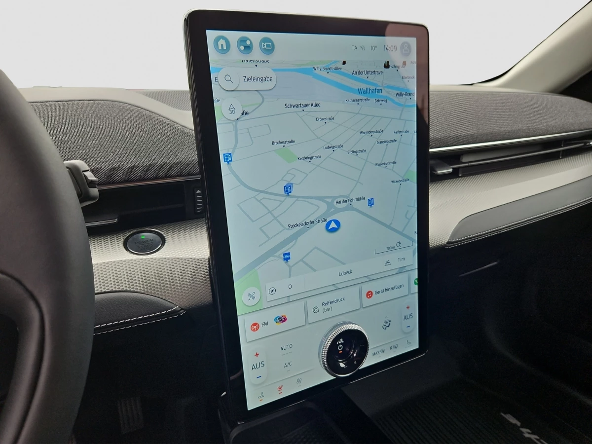 Ford-Mustang Mach-E-image-12