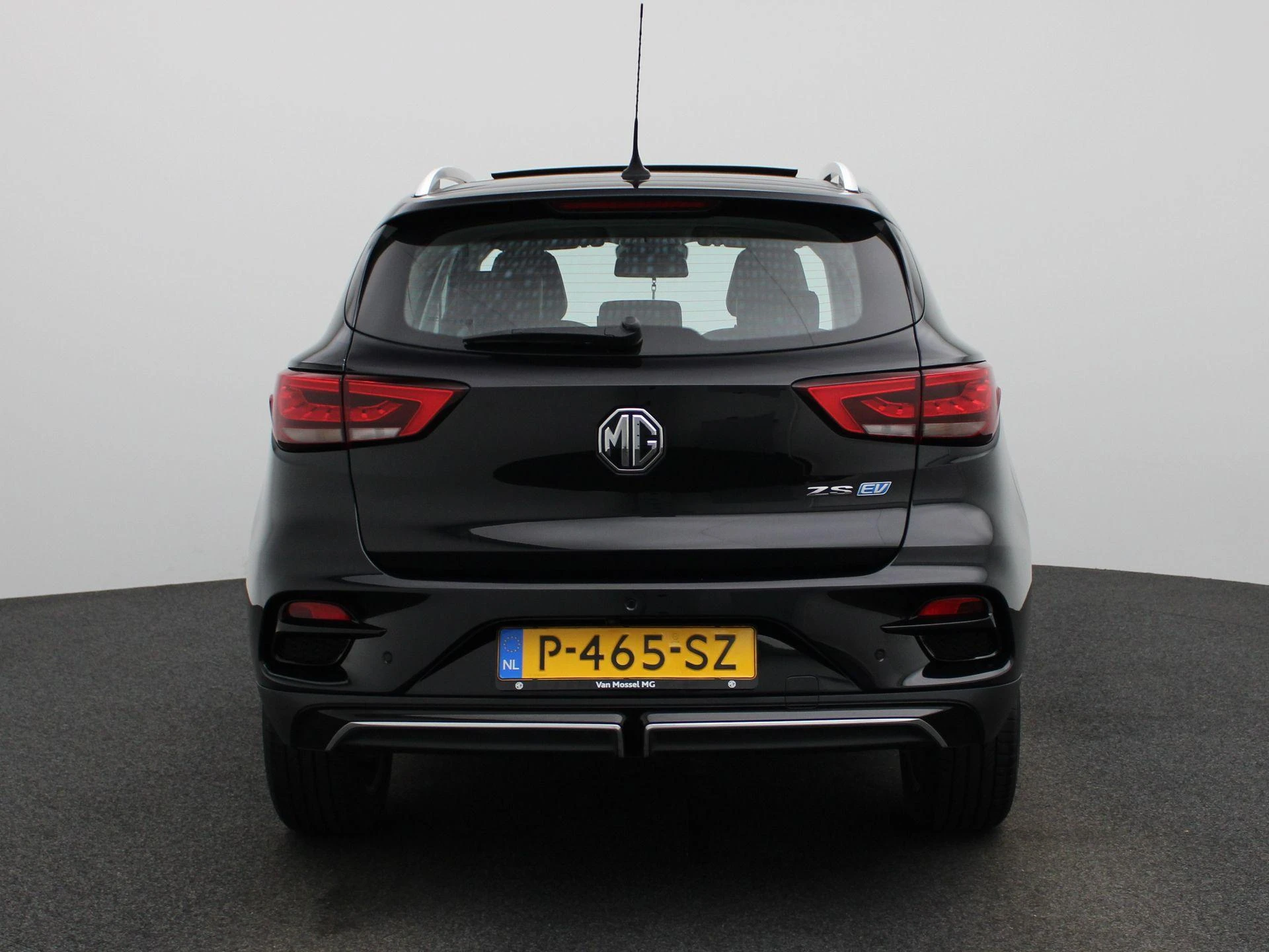 MG-ZS EV-image-4