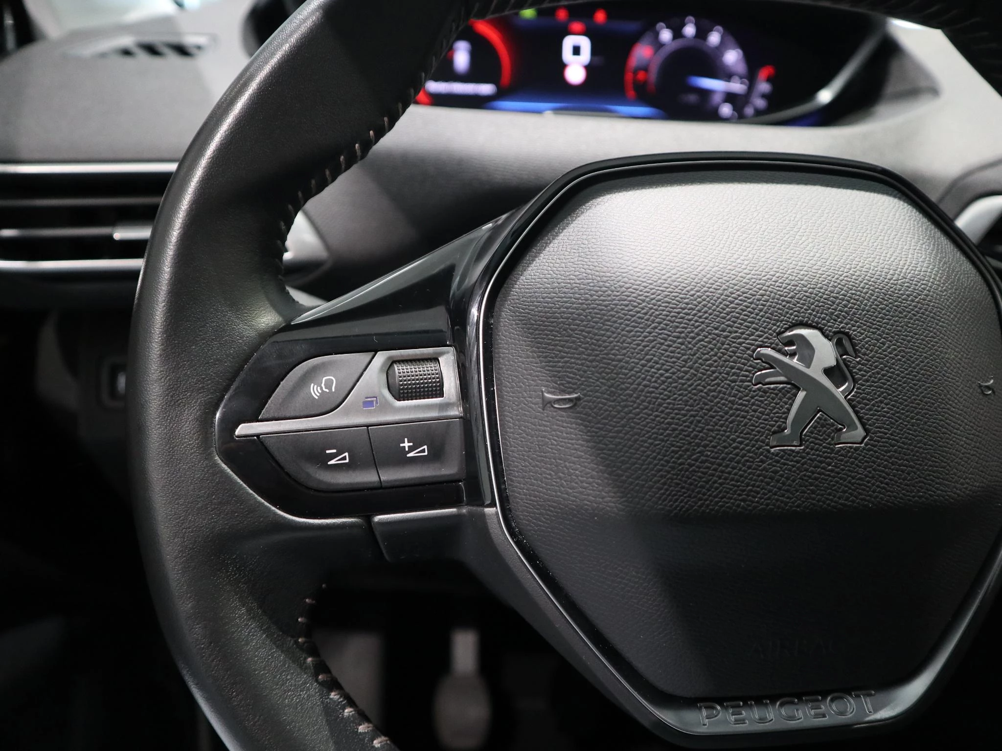 Peugeot-3008-image-12