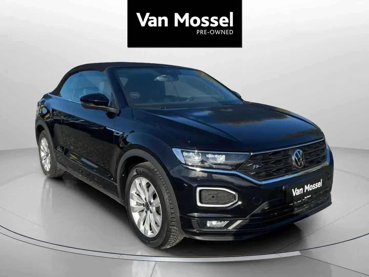 Volkswagen-T-Roc-image-2