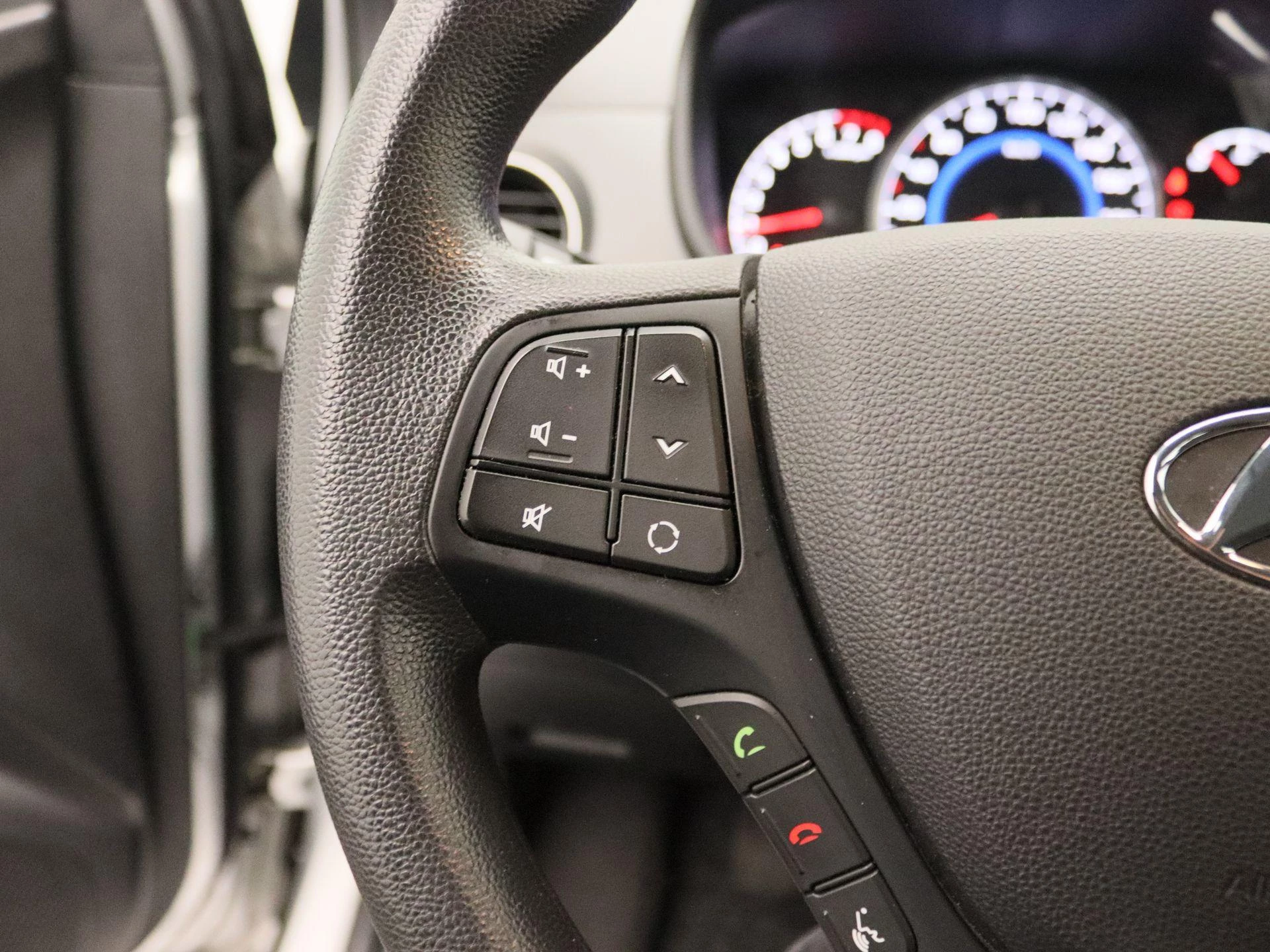Hyundai-i10-image-18