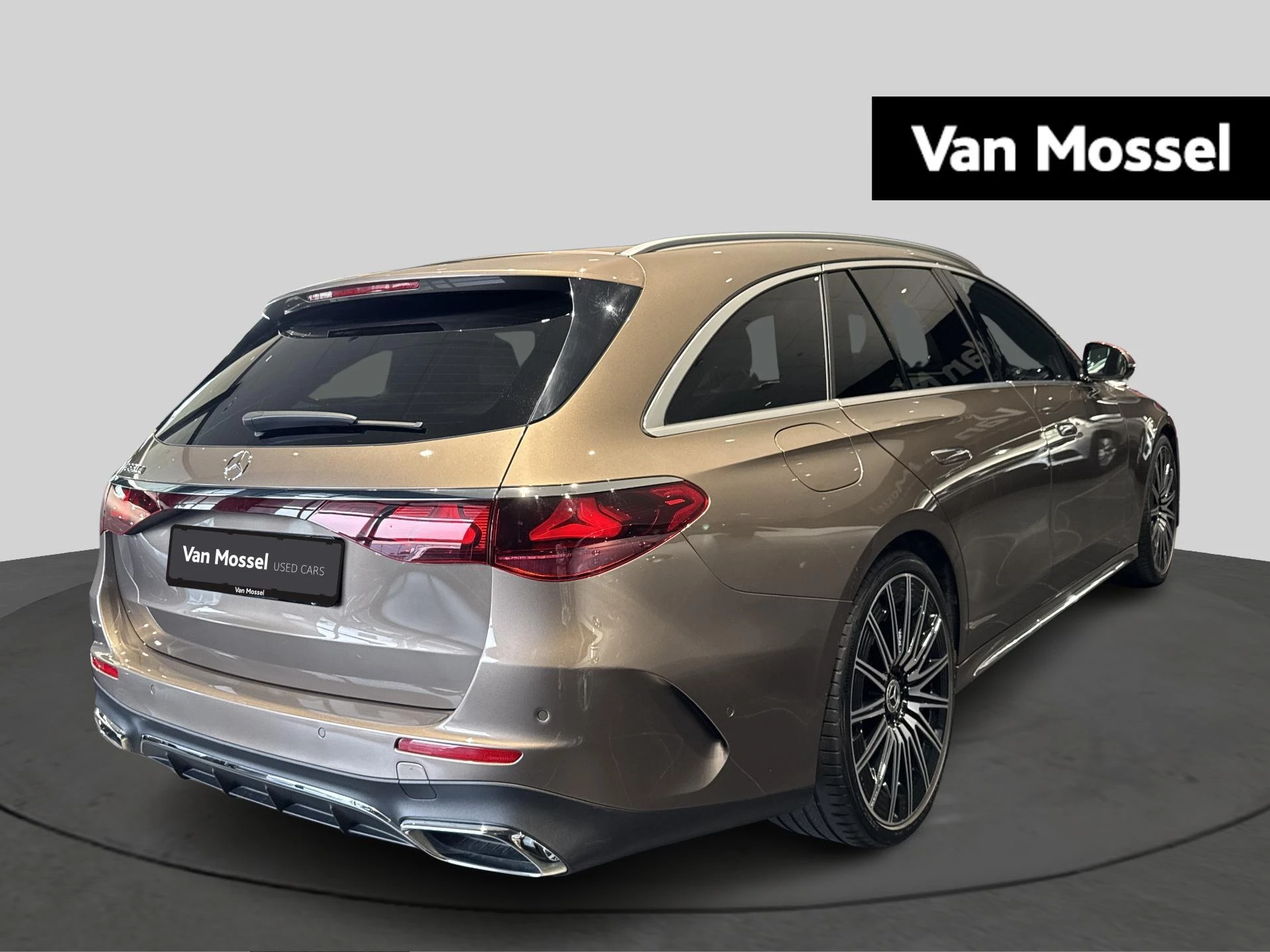 Mercedes-Benz Classe E 220 d AMG Line Estate + SUPERSCREEN + PANO + BURMESTER + LEDER +