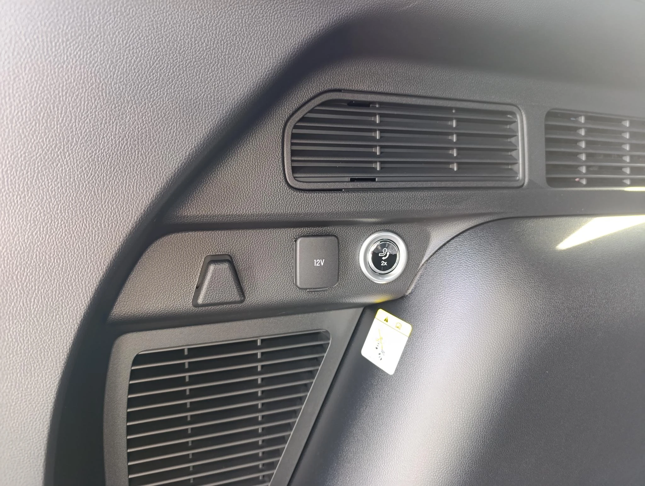 Ford-Kuga-image-12