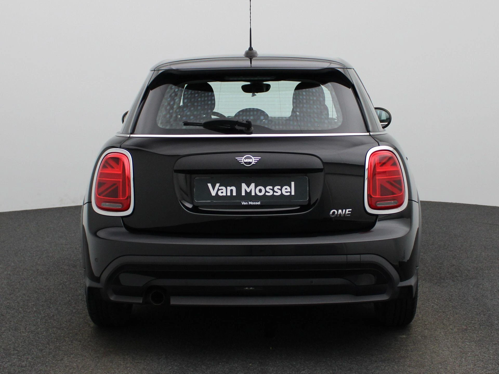 MINI-One-image-4