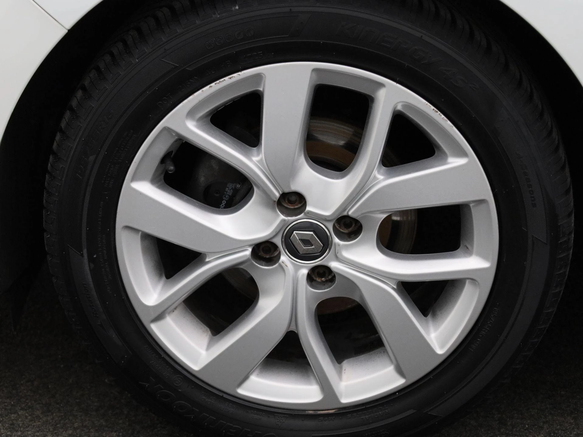 Renault-Clio-image-11