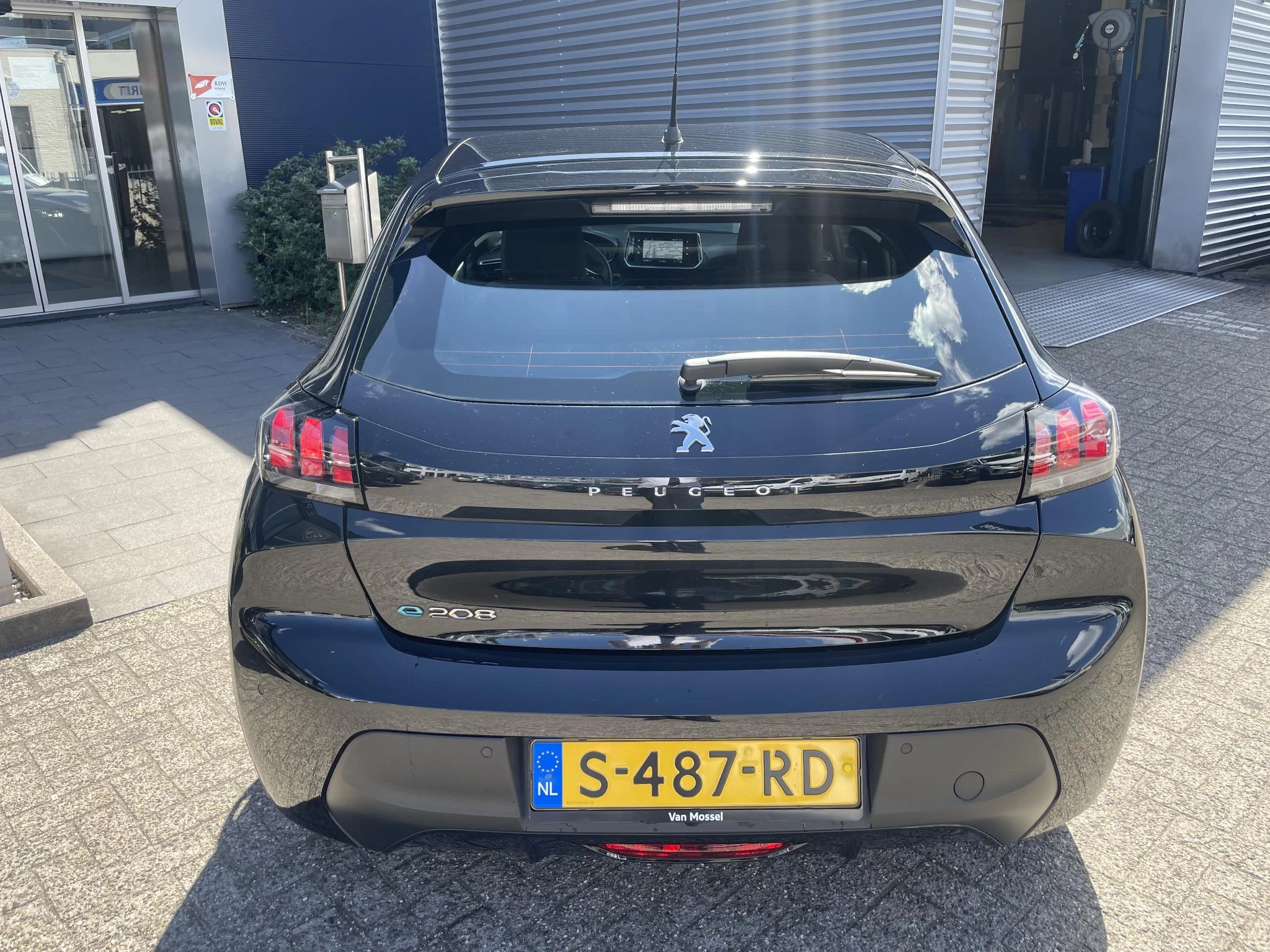 Peugeot e-208 EV Active Pack 50 kWh