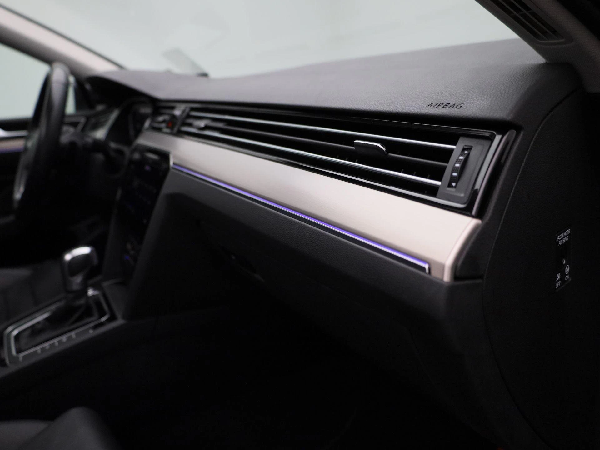 Volkswagen-Passat-image-46