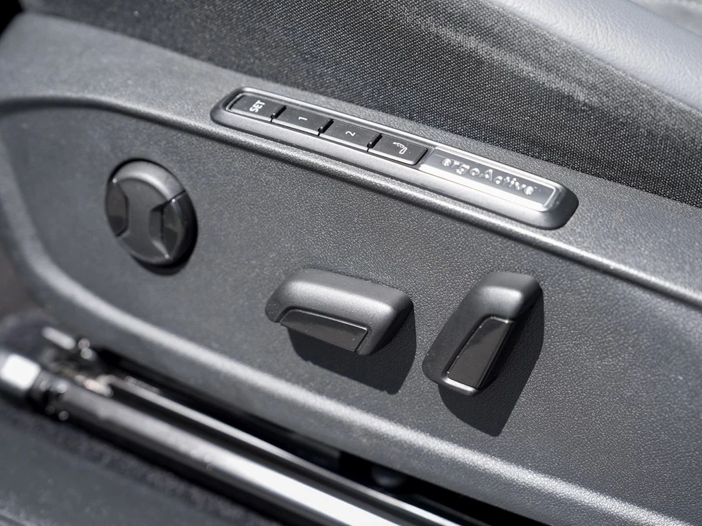 Volkswagen ID.4 Pro Performance /AR-HuD/MatrixLED/Pano/Navi