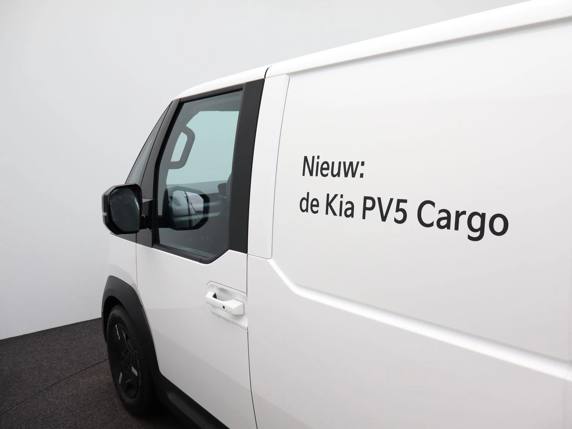 Kia-PV5-image-30