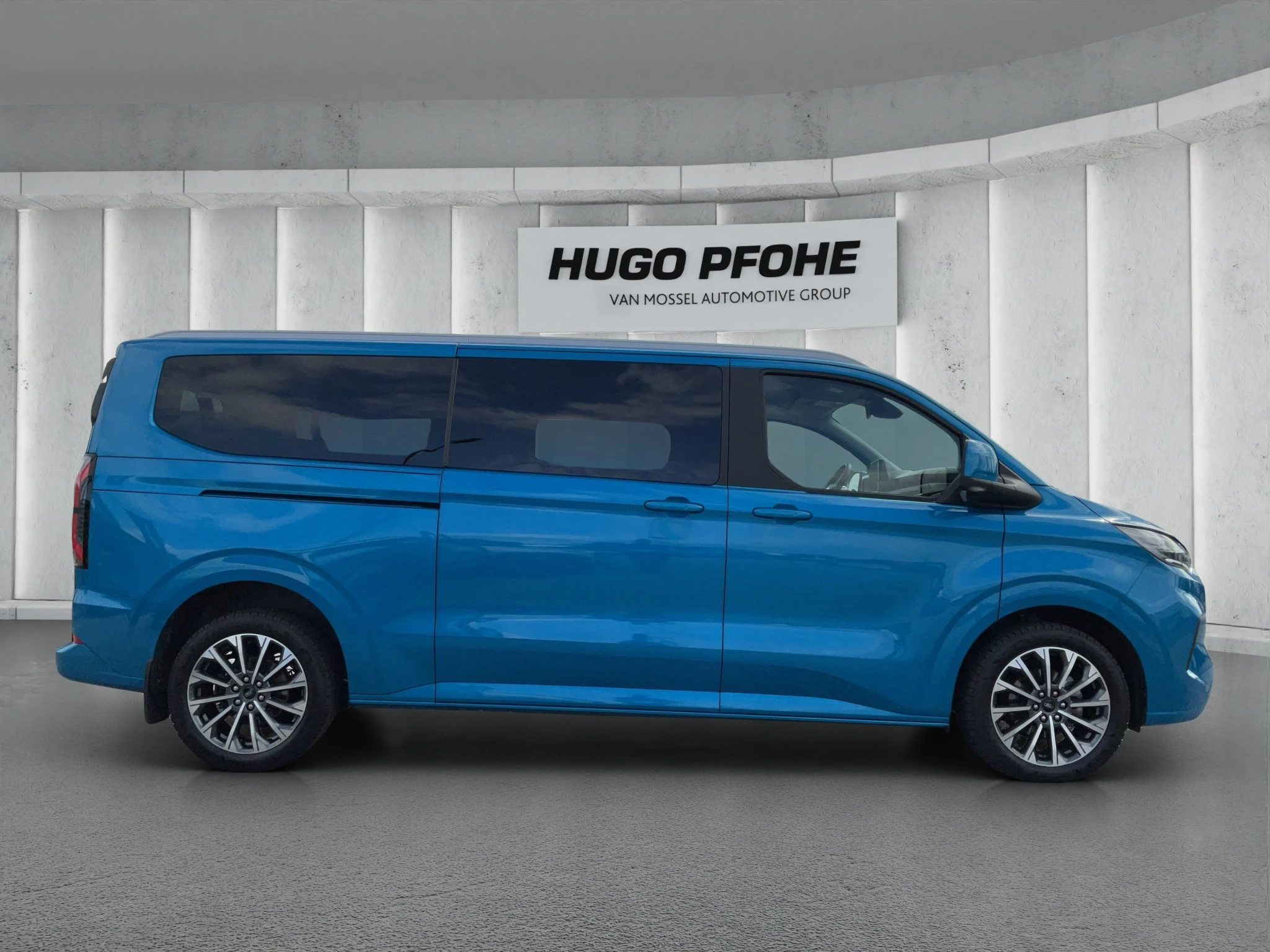 Ford-Tourneo Custom-image-5