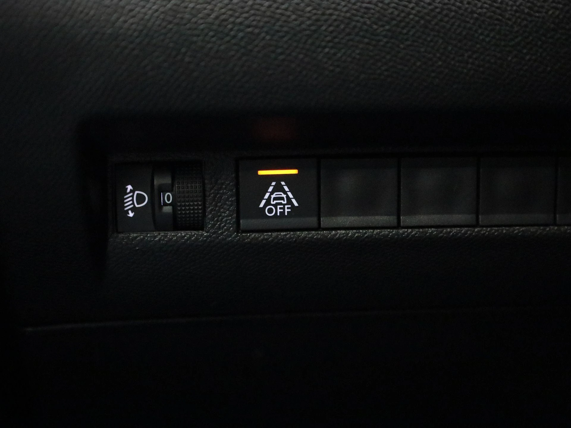 Peugeot-208-image-22