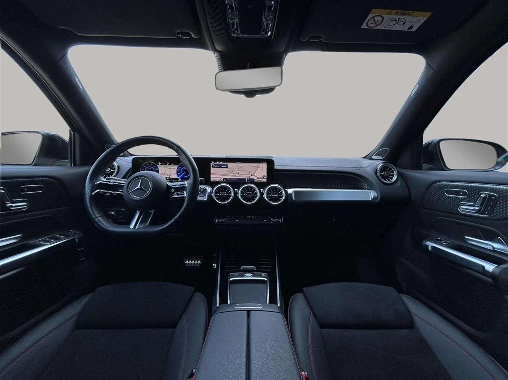 Mercedes-Benz-EQB-image-13