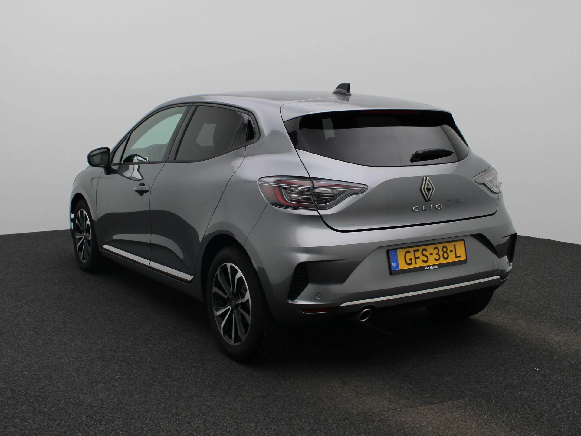 Renault-Clio-image-1