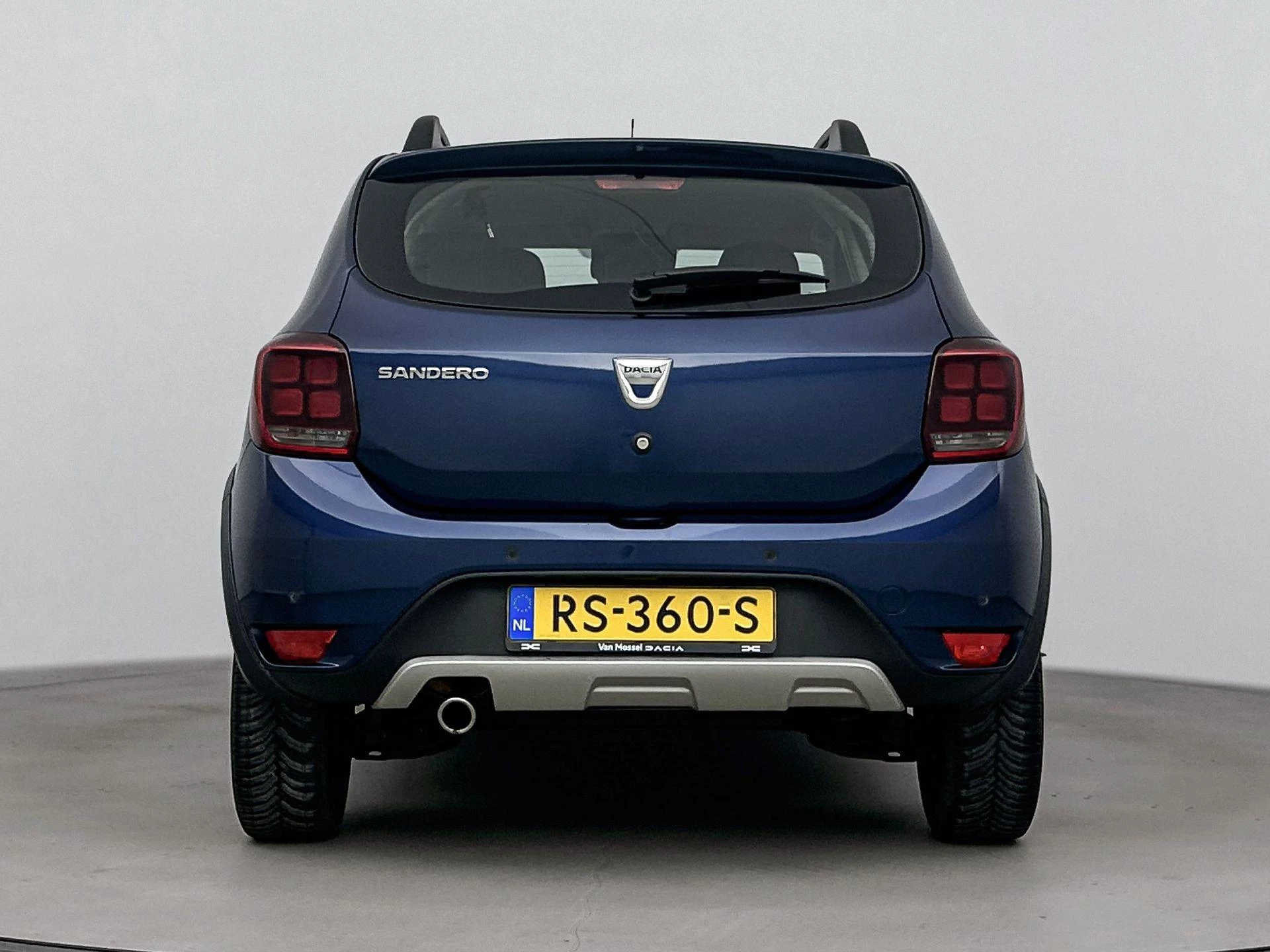 Dacia-Sandero Stepway-image-2
