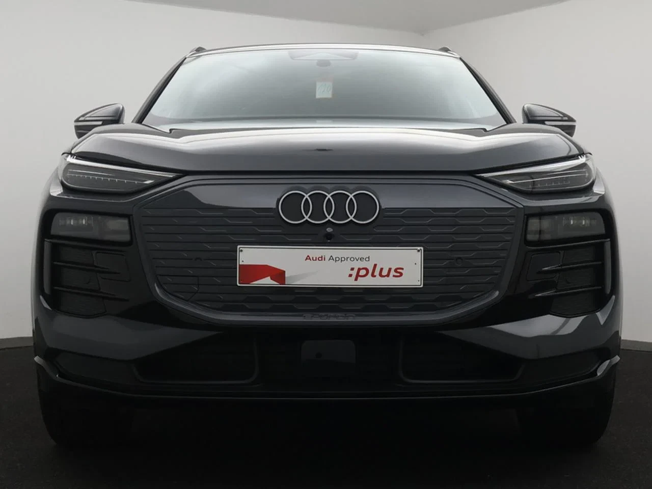 Audi-Q6 e-tron-image-15