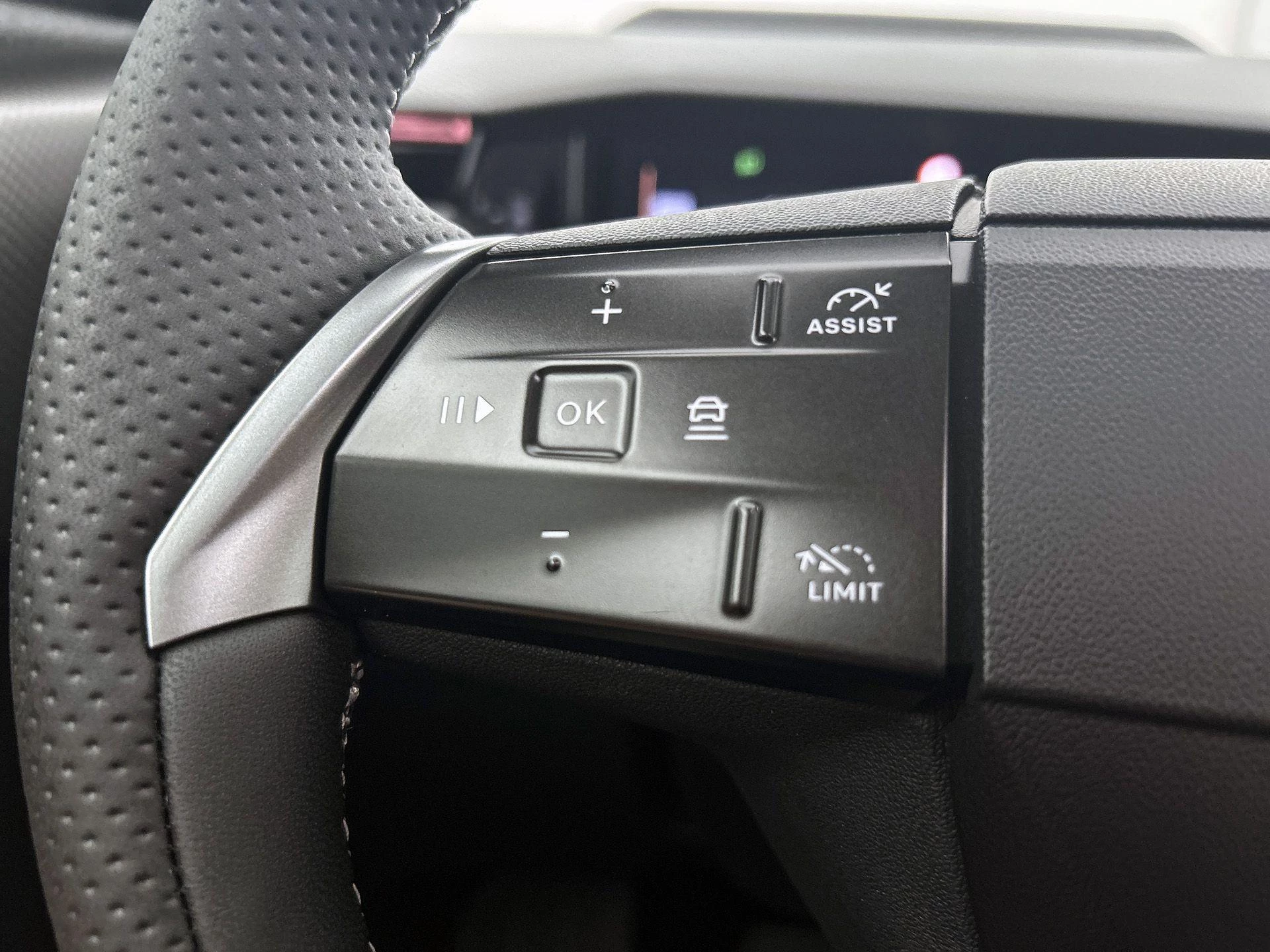 Opel Grandland 1.2 Turbo Hybrid Business Edition
