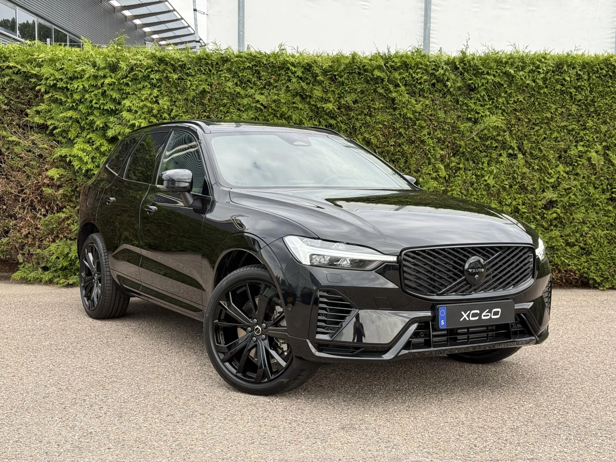Volvo XC60 T6 Black Edition Ultra AWD Plug-in Hybrid