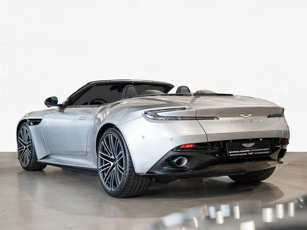 Aston Martin-DB12-image-1