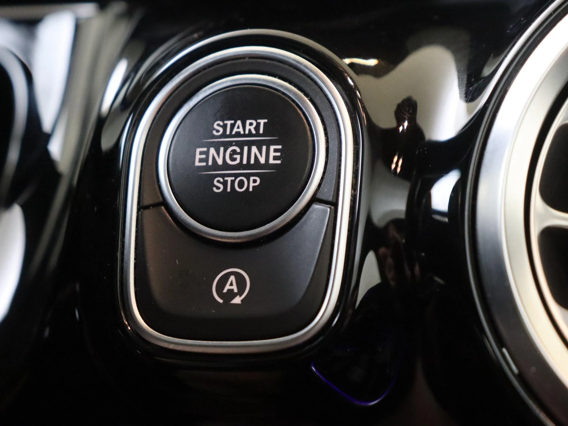 Mercedes-Benz GLA 200 Business Solution AMG