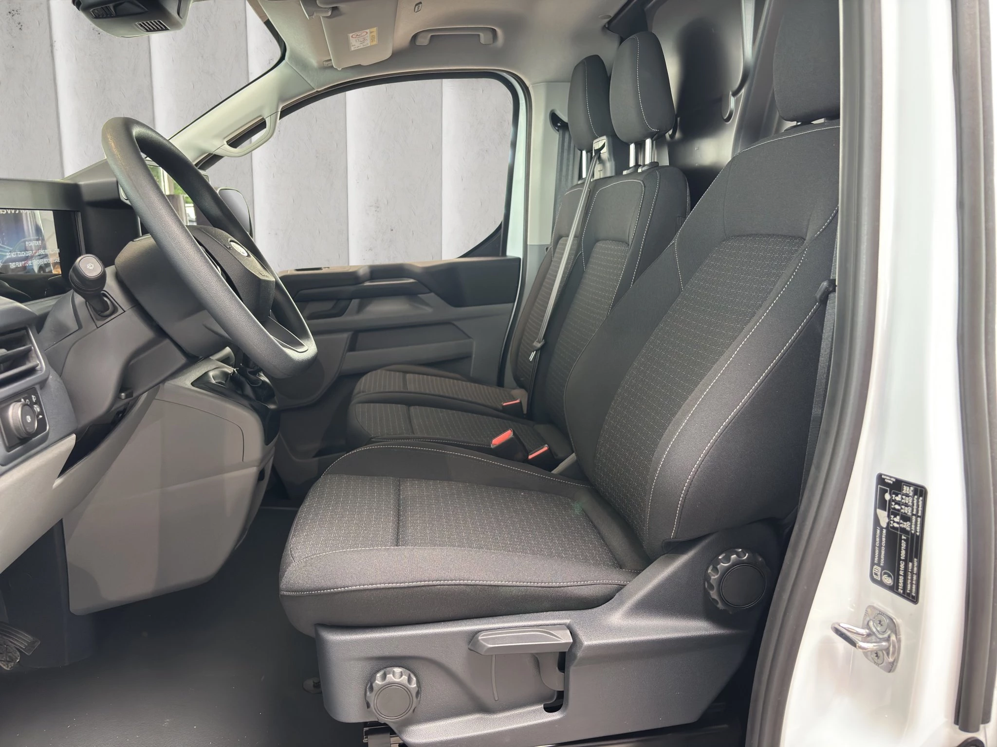 Ford Transit Custom Kastenwagen Trend 280 L1 2.0 l EcoBlue . 6-Gang. Frontantrieb. MJ 2026.00