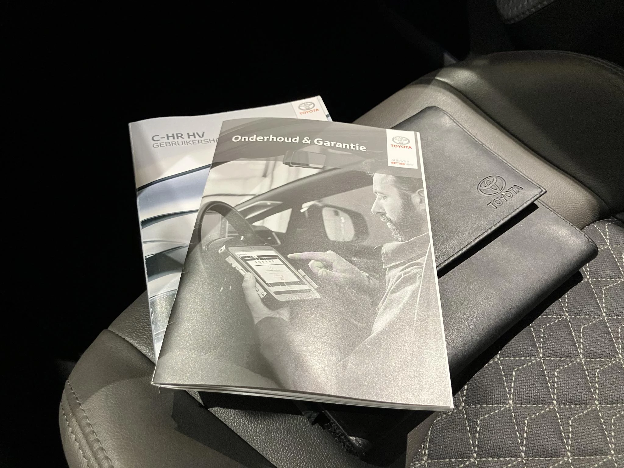 Toyota-C-HR-image-34