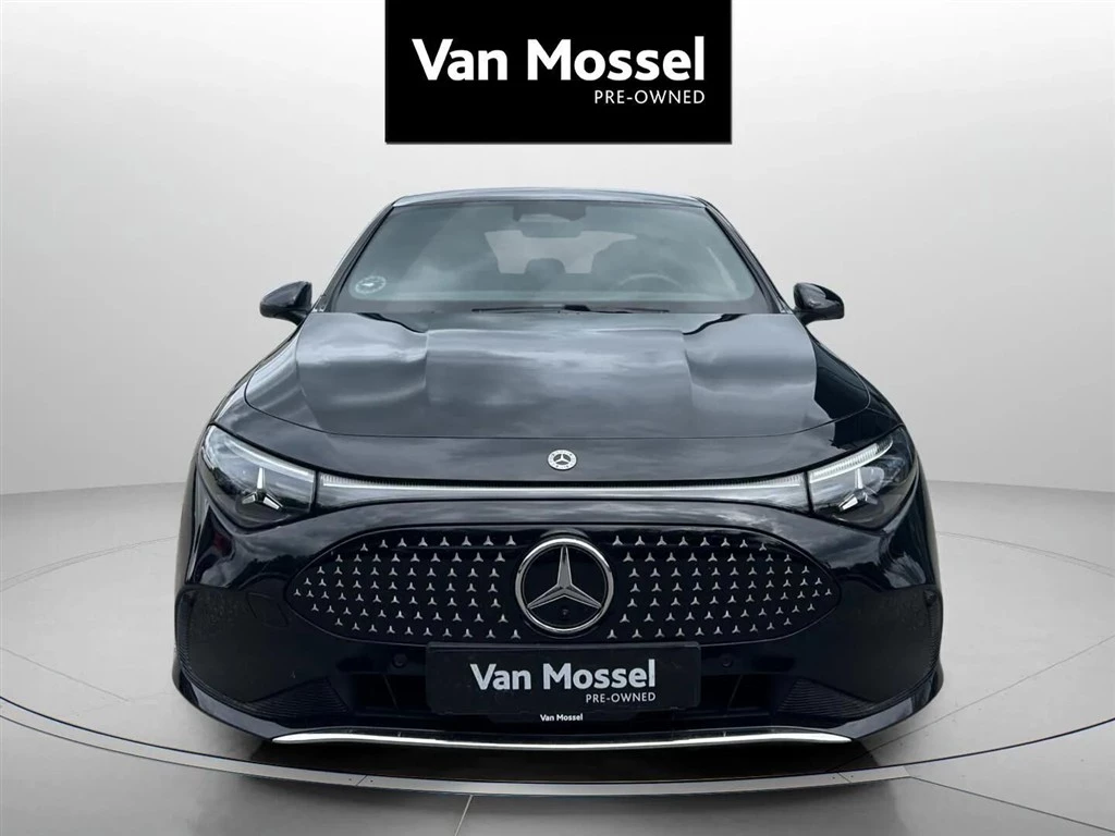 Mercedes-Benz-CLA-image-1