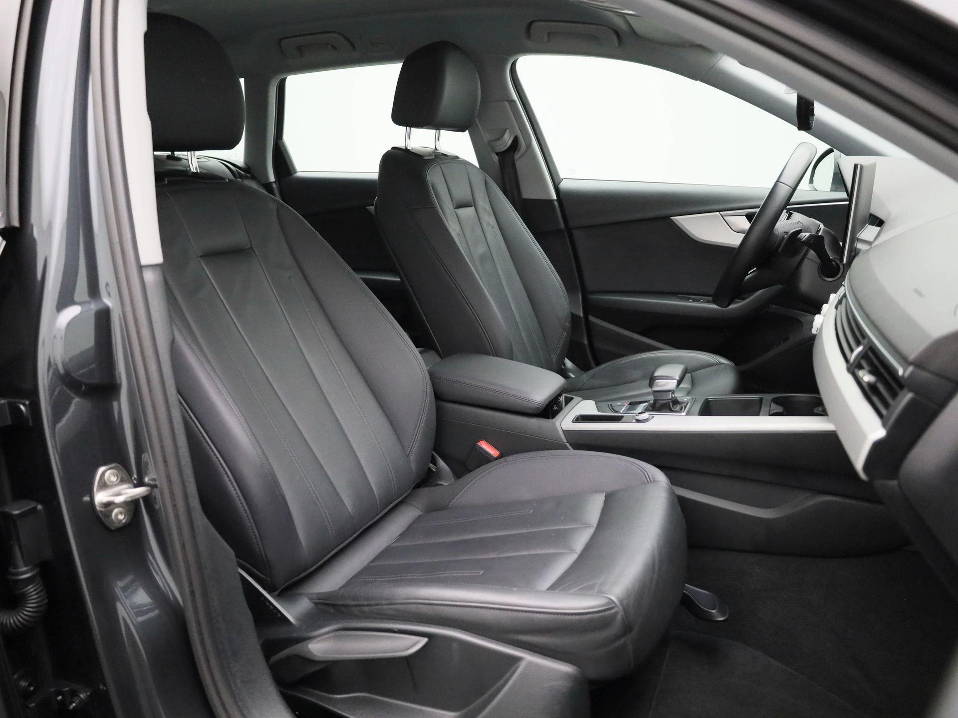 Audi-A4-image-40
