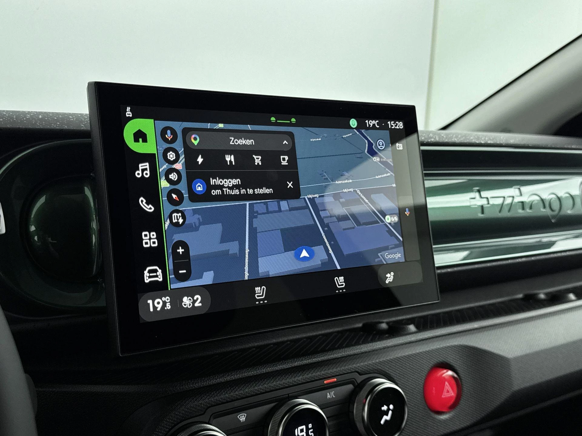Renault-Twingo-image-14