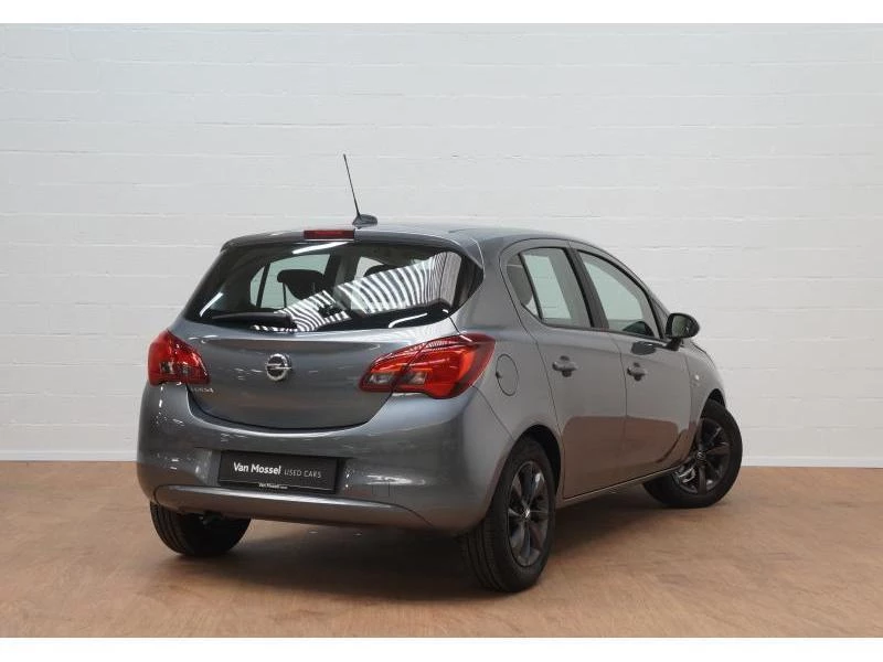 Opel Corsa 1.2 120 Years edition