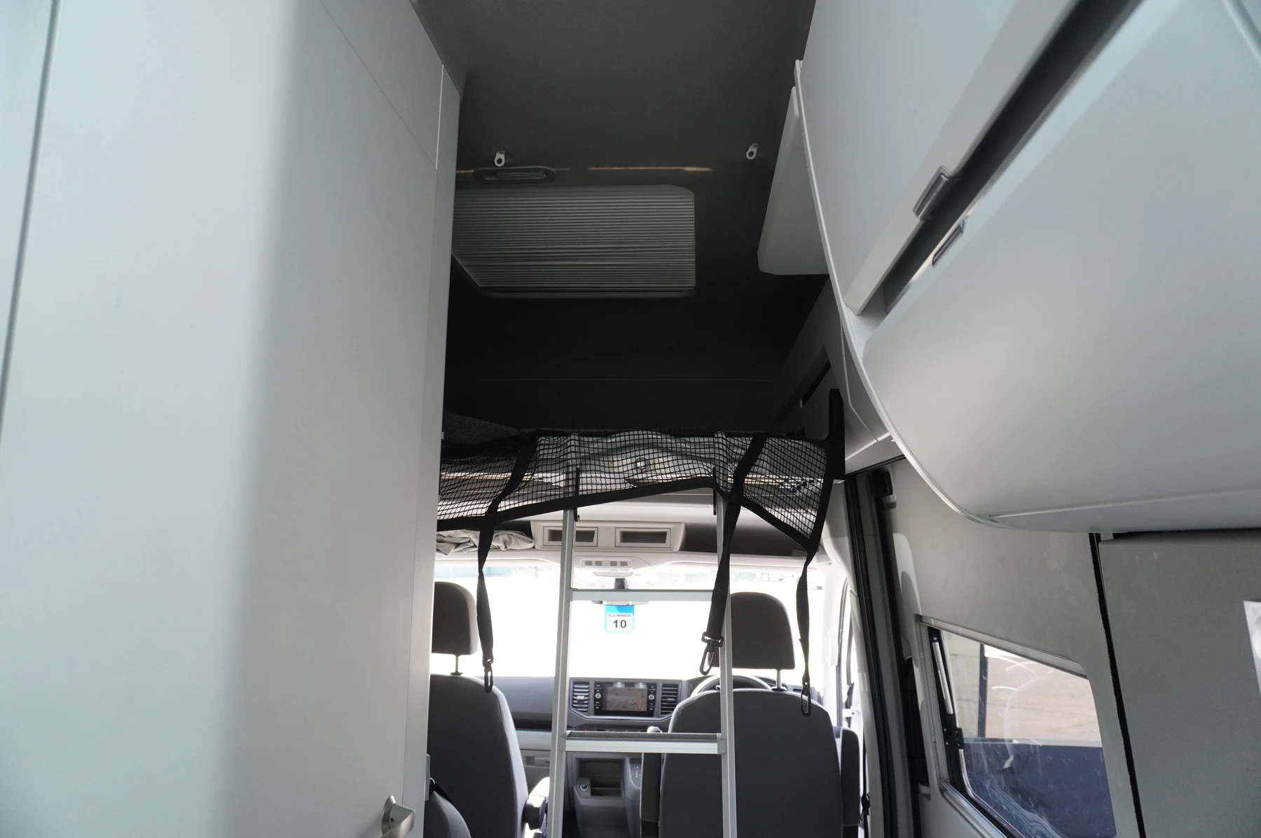 Volkswagen-California-image-16