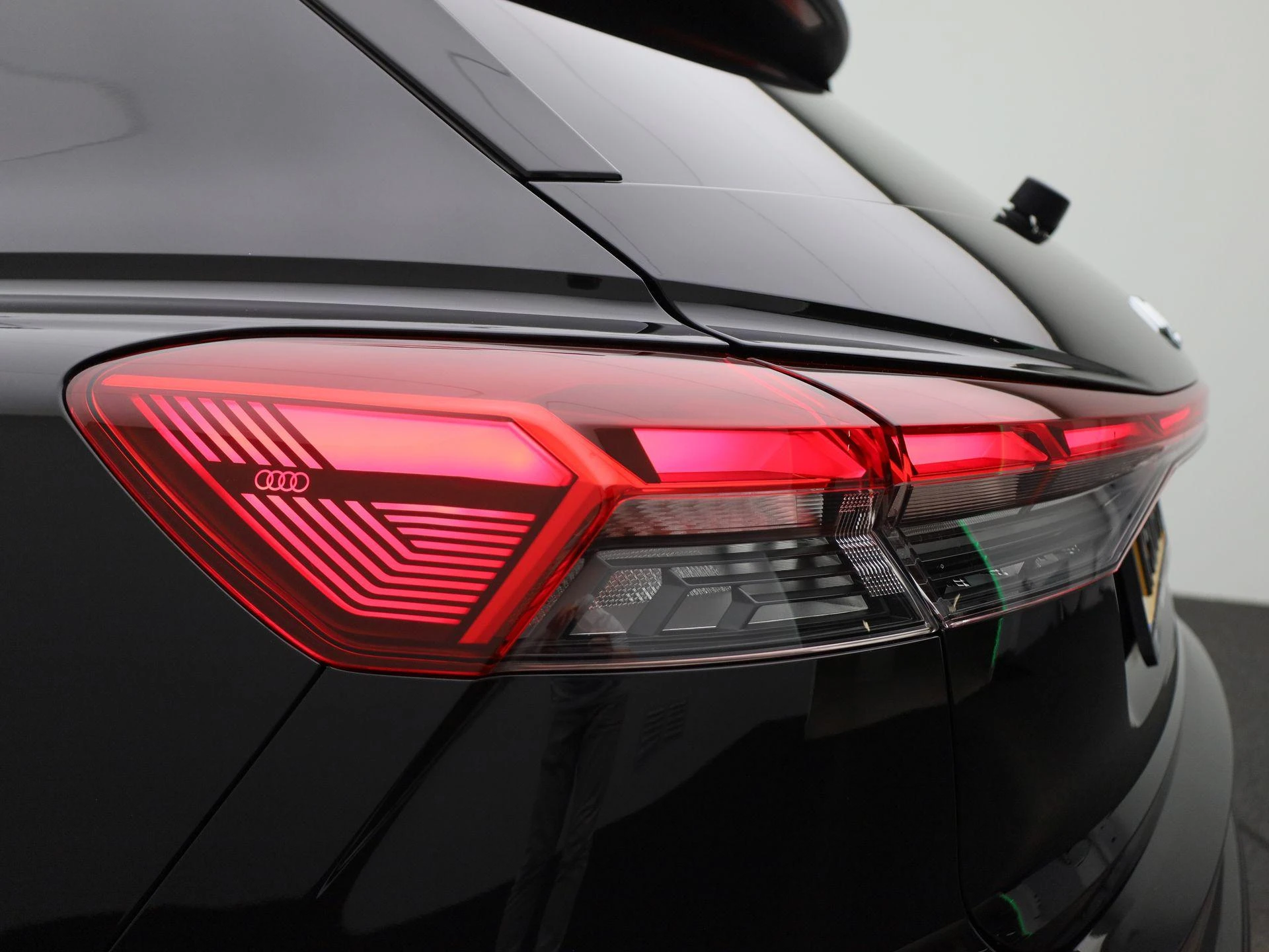 Audi-Q4 e-tron-image-32