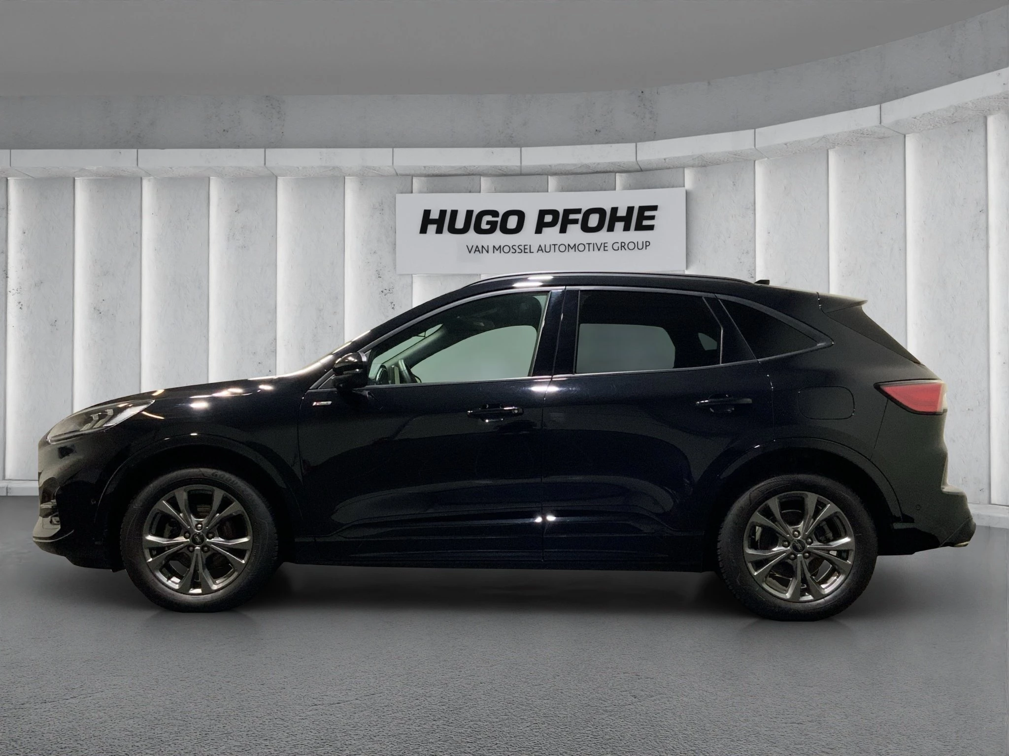 Ford Kuga ST-Line X*PANO*AHK*KAM*ACC*NAVI*SOUND-SYS.