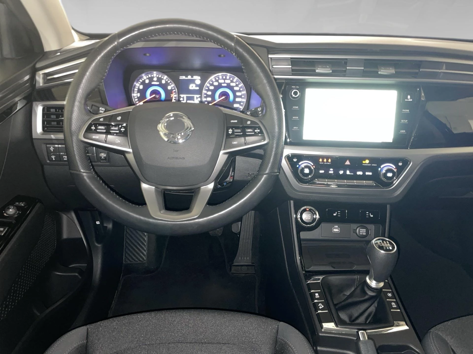 KGM Korando 1.5 T-GDI 120kW Platinum
